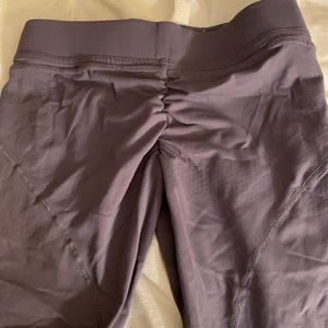 Running Girl Scrunch butt, but lifting leggings (S)